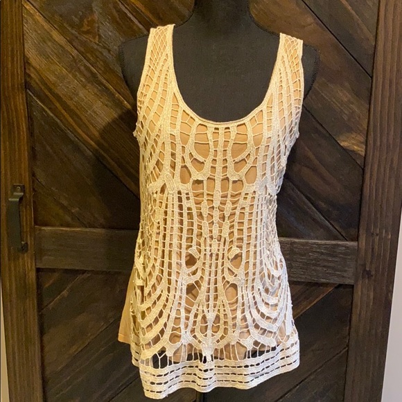 89th & Madison Tops - ‼️⚠️ Closet clean out! Lace overlap tank top